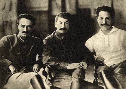 File:Ordzhonikidze, Stalin and Mikoyan, 1925.jpg